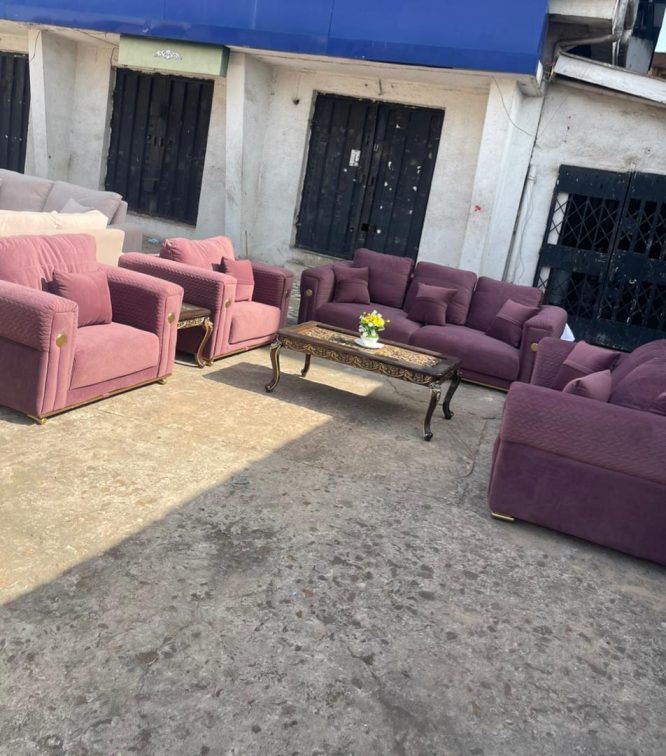 Modern Luxury Sofa Set - Image 9