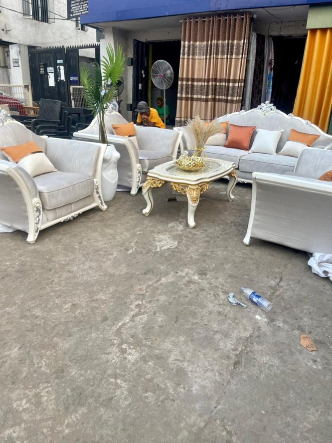 Modern Luxury Sofa Set - Image 21