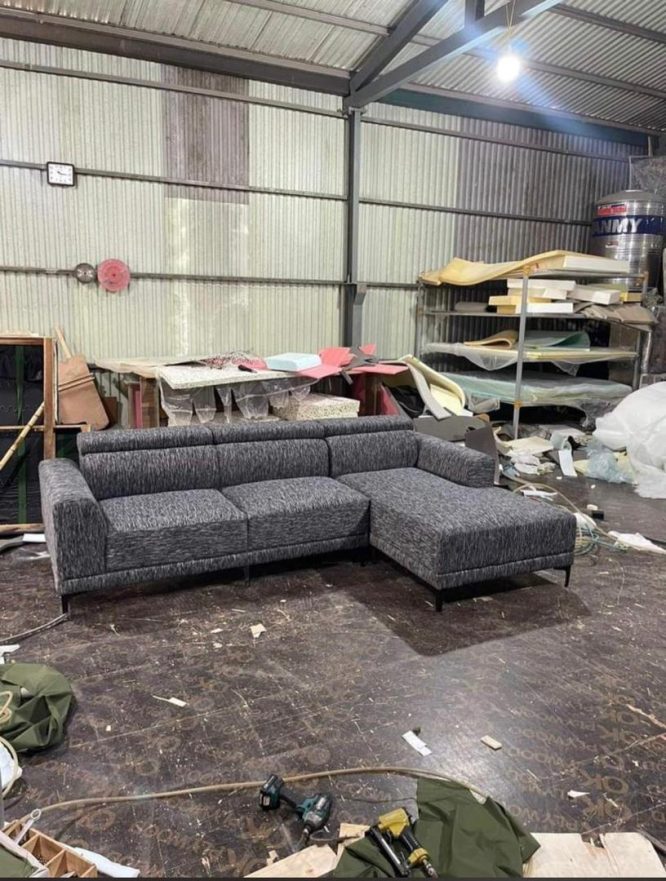Modern Luxury Sofa Set - Image 12