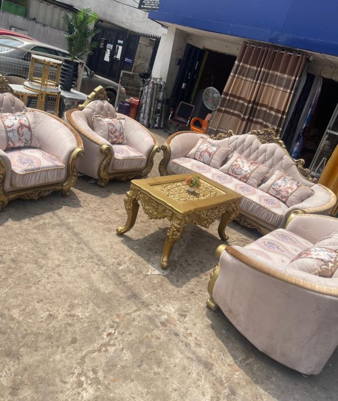 Modern Luxury Sofa Set - Image 19