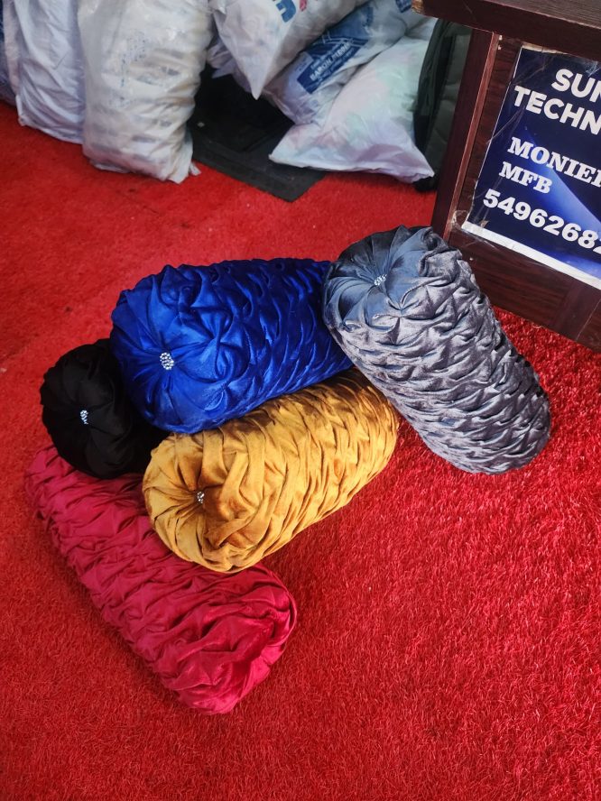 Throw Pillows - Image 5