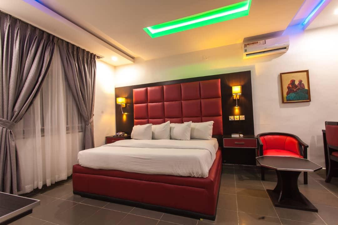 Sun-Pilot Interiors Bed with Frame - Image 7