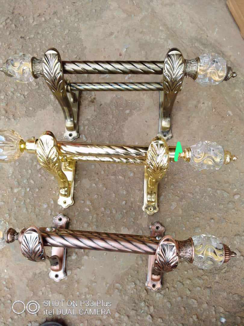 Curtain Pole & Pipe - Image 4